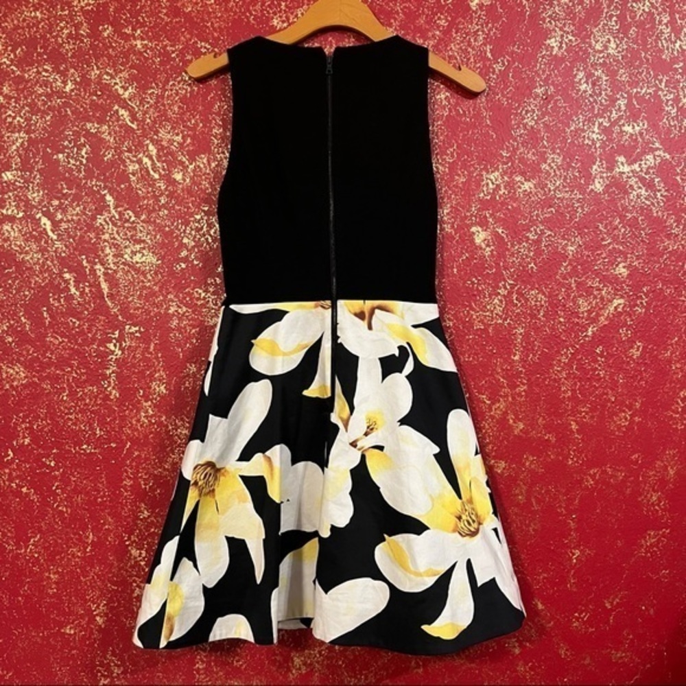 ALICE + OLIVIA KOURTNEY Sleeveless Box Pleated Combo Lined Dress Black /Floral 2 - Picture 4 of 15